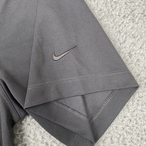 NWT Nike Dri Fit Men’s “Summer At Syracuse” Dark Gray Golf Polo Shirt Size XL - Picture 2 of 9